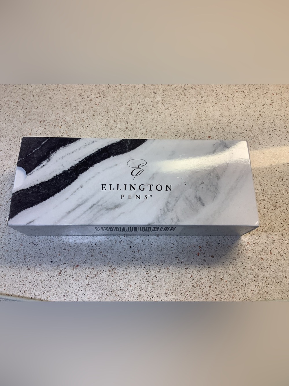 Ellington Pen MarbleGift Box - White & Black